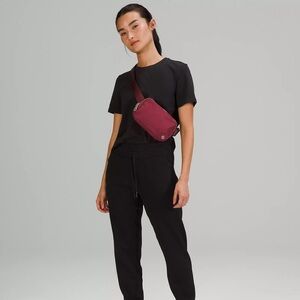 Lululemon 1L Belt Bag